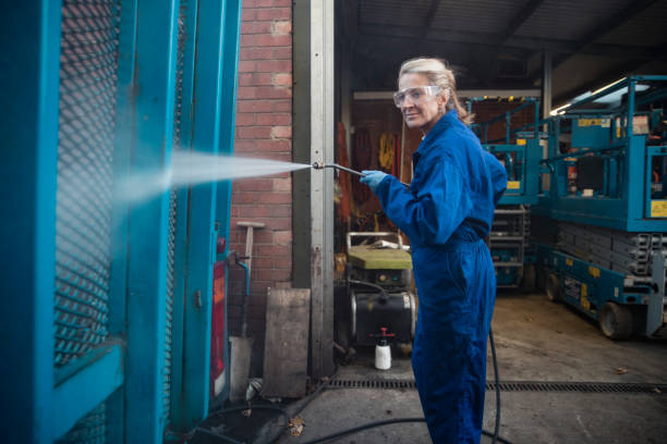 Why Choose Our Certified Pressure Washing Experts for Your Project Needs in Florence, KY?
